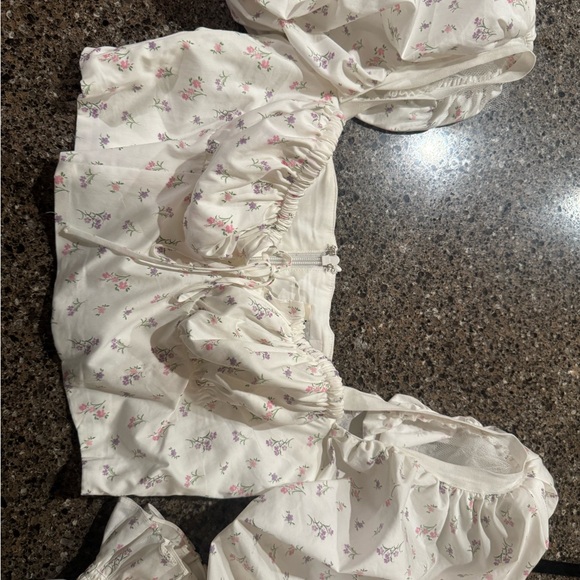 House of CB MILLICENT Puff Sleeve Crop Corset Top - Picture 2 of 11